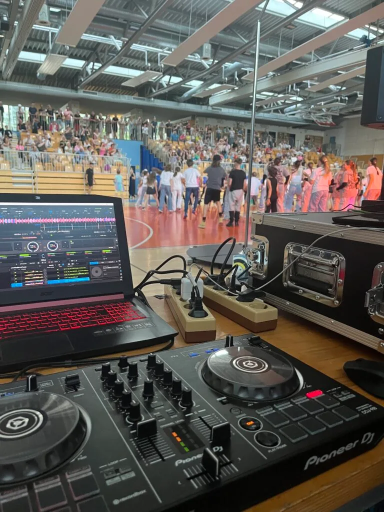 DJ plesne produkcije