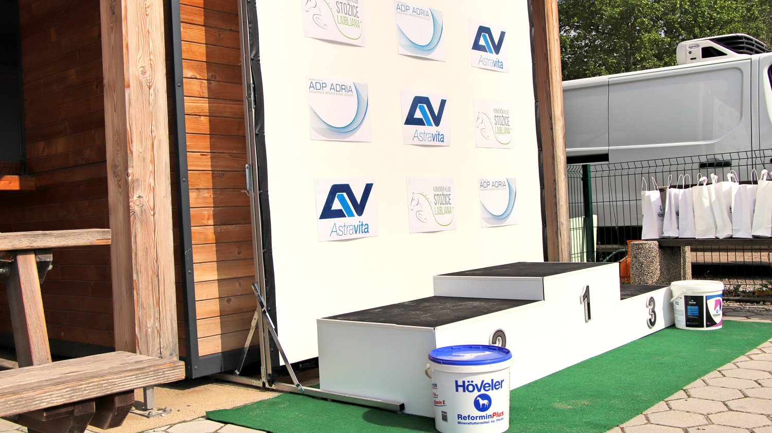 najem zmagovalnih stopnic