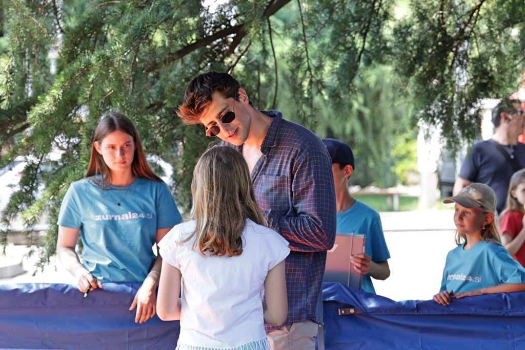 Ozvočenje prireditve v noci gorici