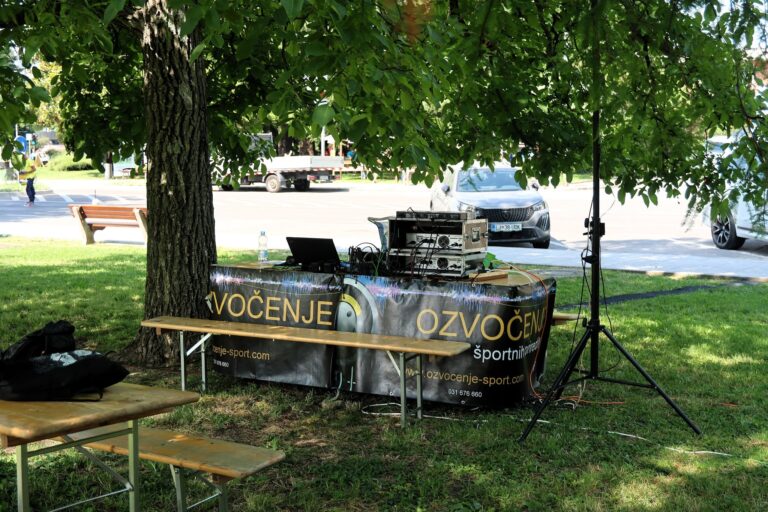 ozvočenje in razsvetljava prireditve Žurnal 24 Nova gorica1
